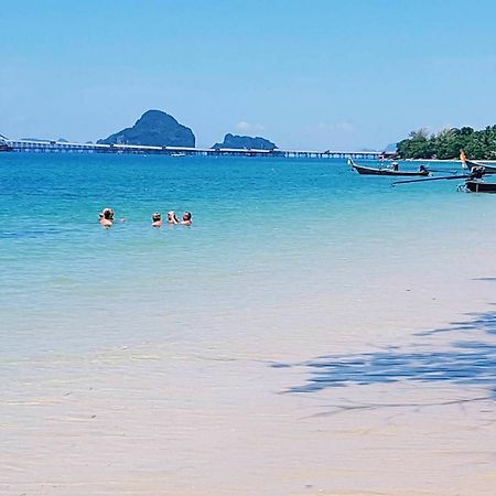 Elephants End Guesthouse Krabi Ao Nang Екстериор снимка